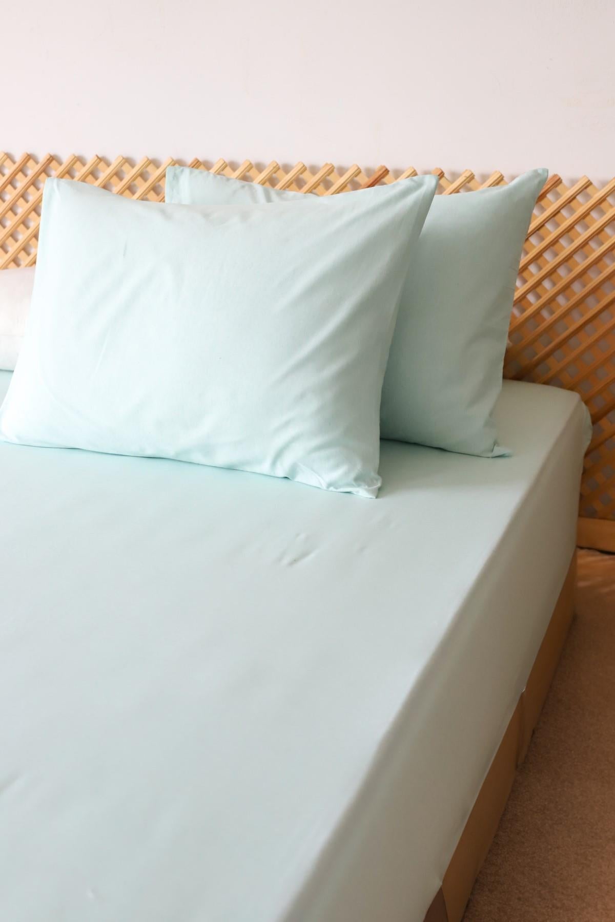 Mint Yeşili